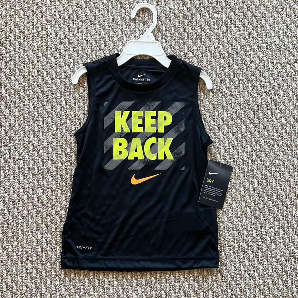 NIKE DRI-FIT “Keep Back" Boys Sleeveless Shirt - NWT